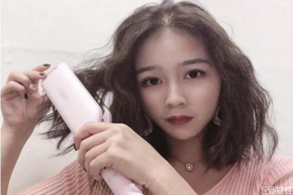 羊毛卷适合什么发质 羊毛卷日常的保养方法