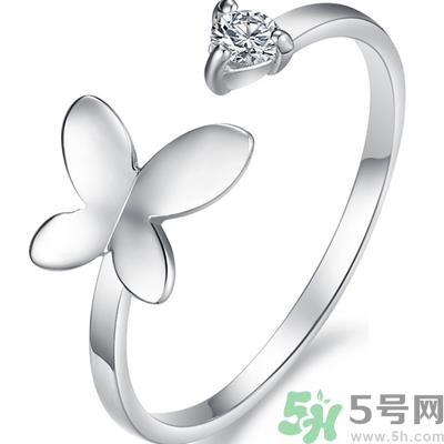 佩戴银饰有什么好处？多带银饰品可以年轻10岁？