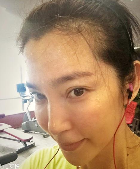 运动前需要护肤吗 健康肌肤4点理由