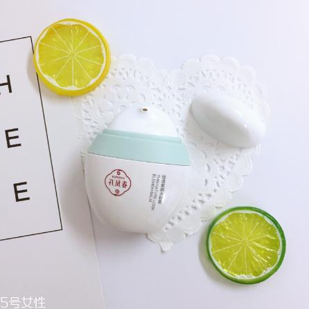 孔凤春轻透素颜水粉霜好用吗？国货平价彩妆底妆