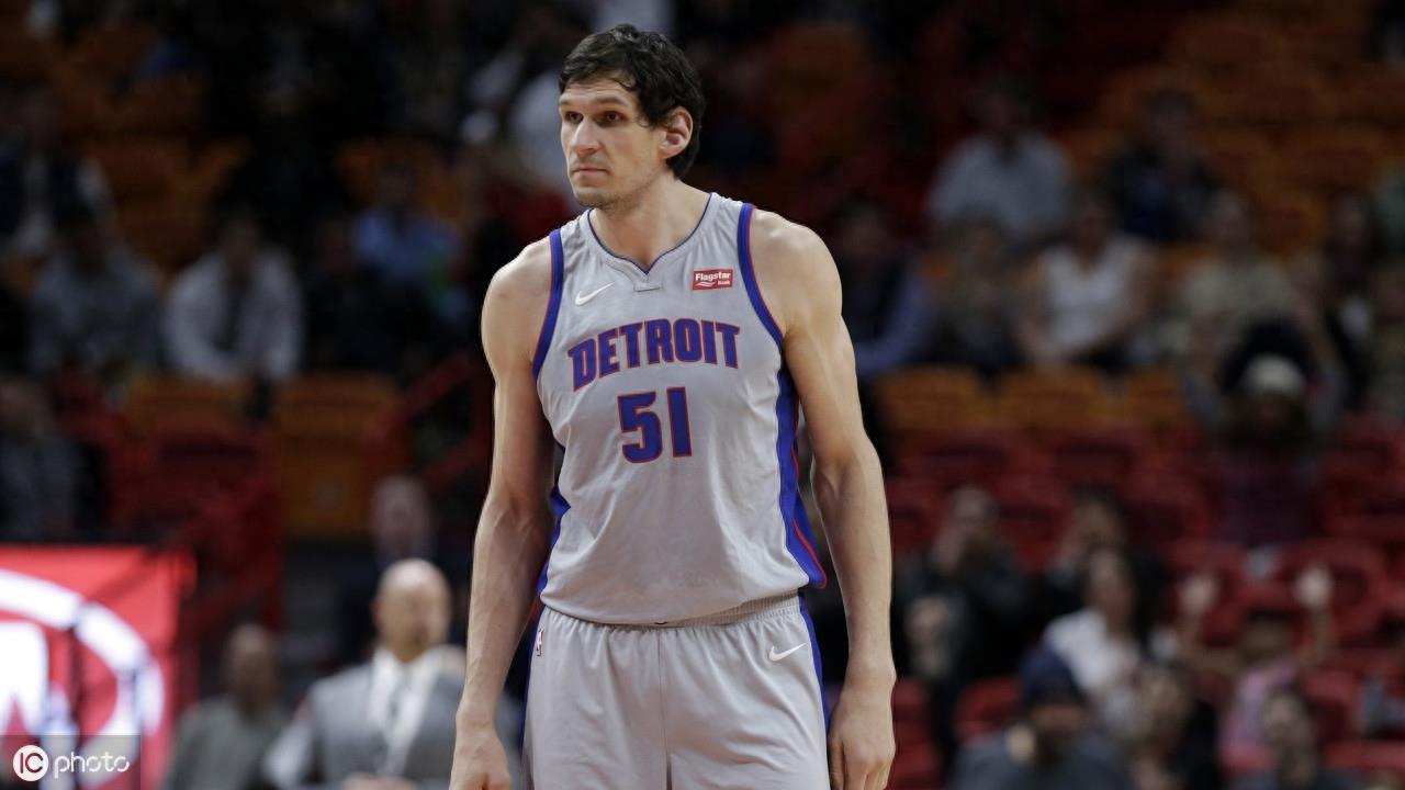 博班·马扬诺维奇（Boban Marjanovic）