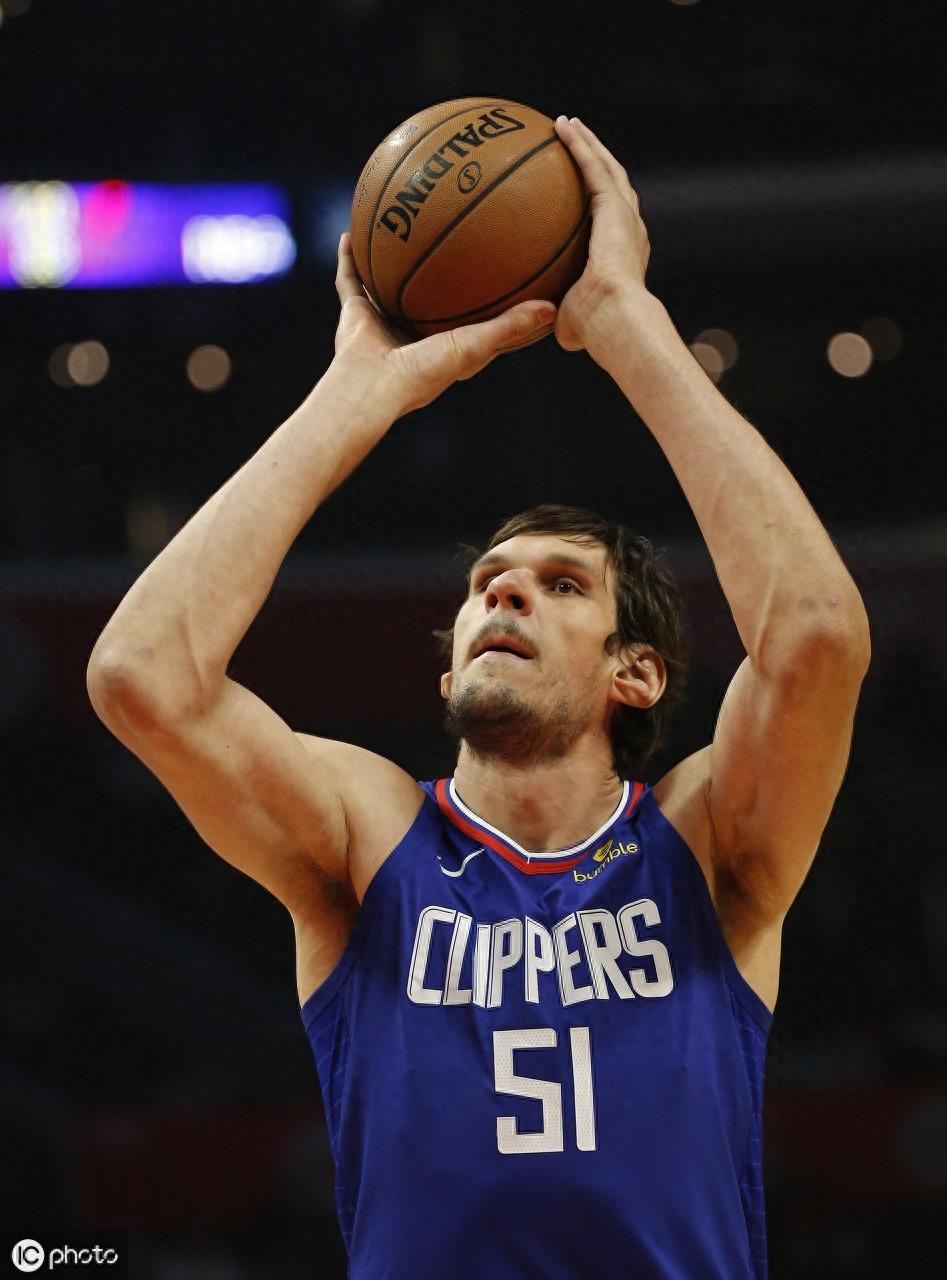 博班·马扬诺维奇（Boban Marjanovic）