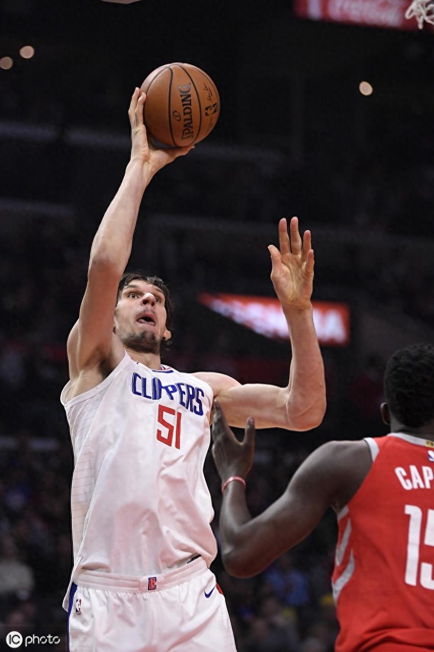 博班·马扬诺维奇（Boban Marjanovic）