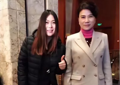 ​一夜爆红的草根歌手现状：草帽姐不复从前，任月丽也不再回地铁站