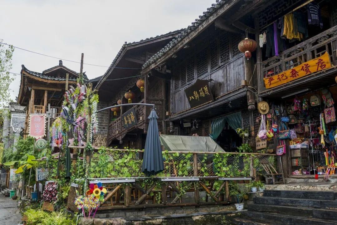 夏天最适合旅游的地方（12个夏天最值得去的地方推荐）-