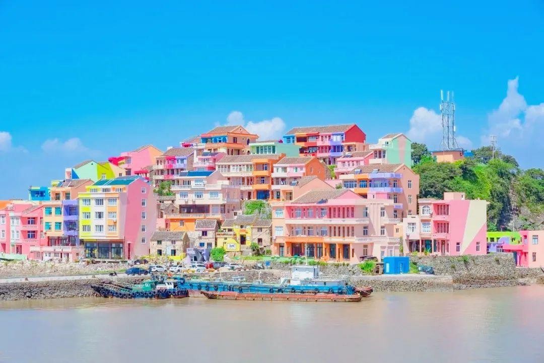 夏天最适合旅游的地方（12个夏天最值得去的地方推荐）-