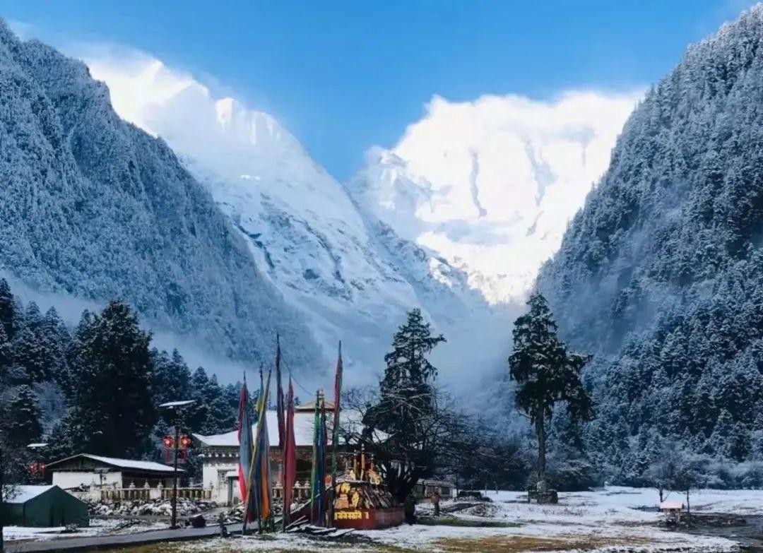 夏天最适合旅游的地方（12个夏天最值得去的地方推荐）-