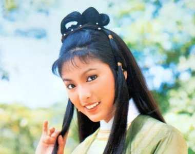 ​九版黄蓉颜值对比，谁是当之无愧的最美“中年俏黄蓉”？