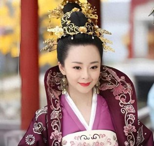 ​许榕真夫妇结束十几年分居生活，日籍老公儒雅帅气，退休定居上海