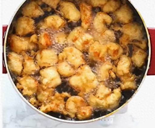 手残也能做蜜汁芝麻鸡块，只要1种酱，孩子不爱吃鸡肉都吃掉半盆