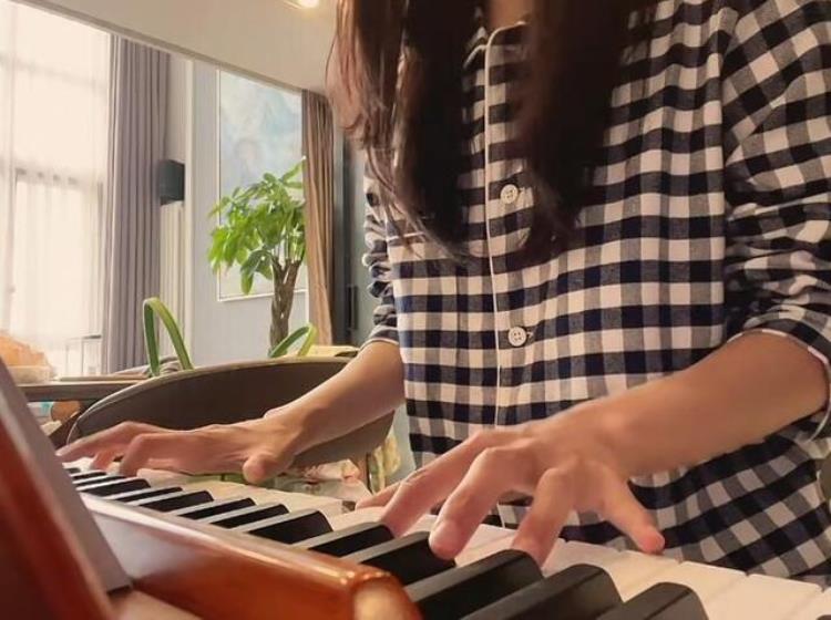 梦华录的高慧学导演却做了演员还是雪中的花魁鱼幼薇