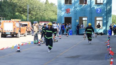 ​24支消防尖兵技能大比武，上演“速度与激情”