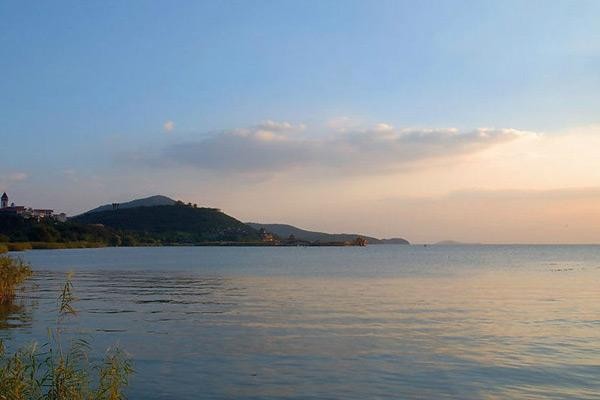 中国十大湖泊(中国最大的湖泊是哪个湖)