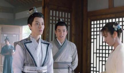 柳青妍柳青芜是同一个人吗？她们中的一个居然和莫若菲有感情纠葛