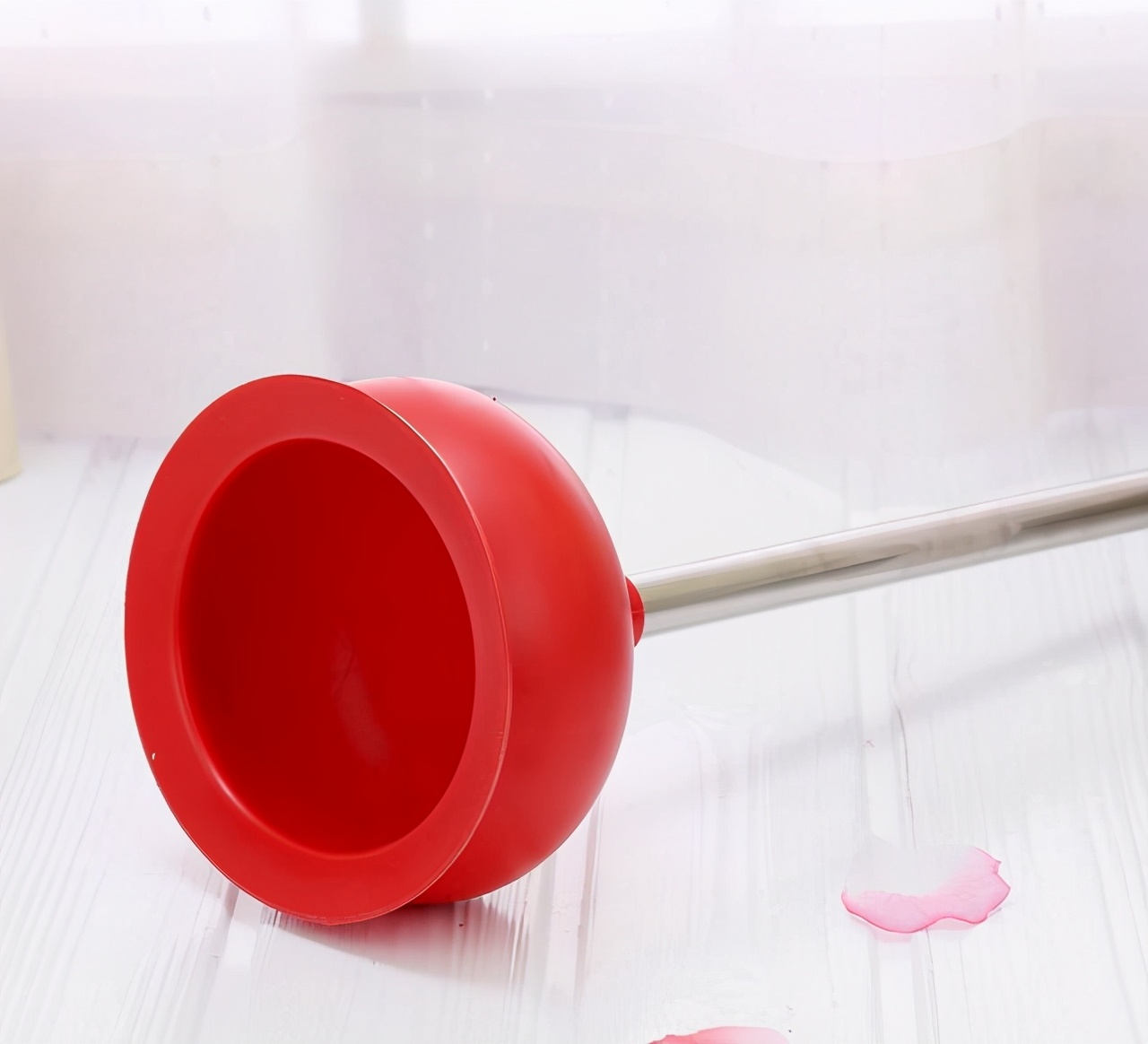 坐便堵了怎么办(分享疏通马桶的3个方法)