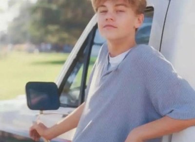 ​妹子躺下前，请穿好裤子