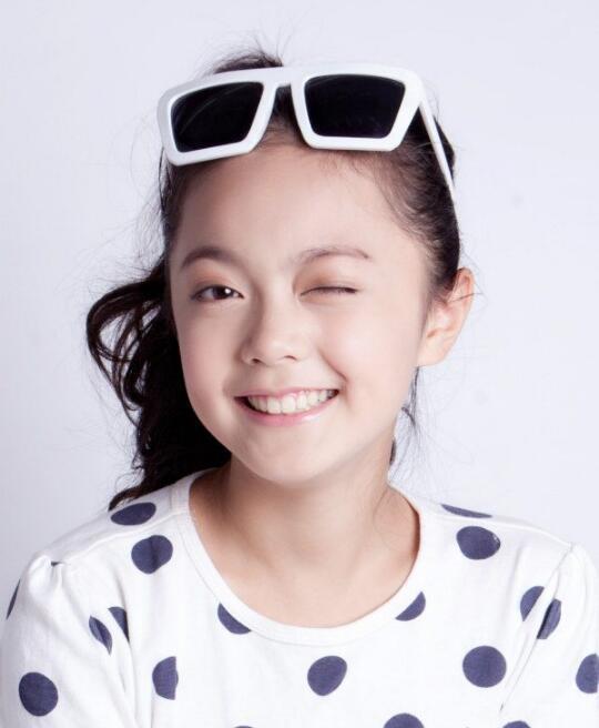 赵今麦家庭背景曝光父母是谁  资源这么好原来背后金主是她