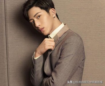 井柏然个人身世(被父母丢弃的他从小保持乐观心态)