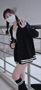 ​半口小希元气美女手机壁纸 高清壁纸无水印