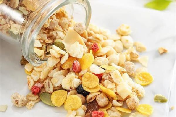 麦片怎么做好吃 麦片和什么搭配好吃 麦片怎么做好吃 麦片和什么搭配好吃