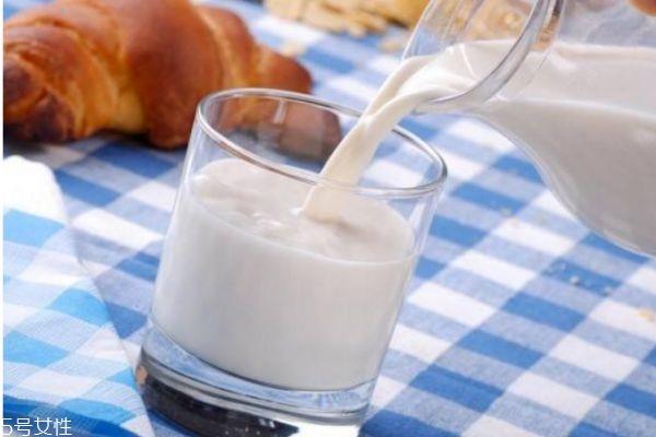 羊奶有什么营养价值呢 喝羊奶有什么好处呢 羊奶有什么营养价值呢 喝羊奶有什么好处呢