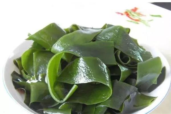 海带上面好多小泡一样的东西可以吃吗 海带有洞眼能吃吗 海带上面好多小泡一样的东西可以吃吗 海带有洞眼能吃吗