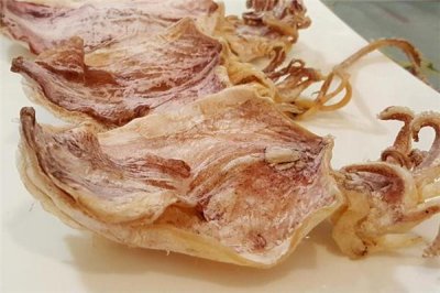 ​鱿鱼干上面那层白色的是什么 白色粉末的由来