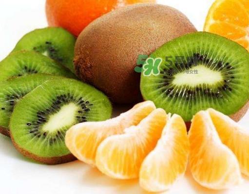 鱿鱼和鸡蛋可以同时食用?鱿鱼不能和什么一起吃 鱿鱼和鸡蛋可以同时食用?鱿鱼不能和什么一起吃