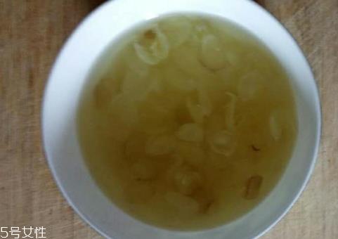 皂角米怎么泡发 冷水泡即可 皂角米怎么泡发 冷水泡即可