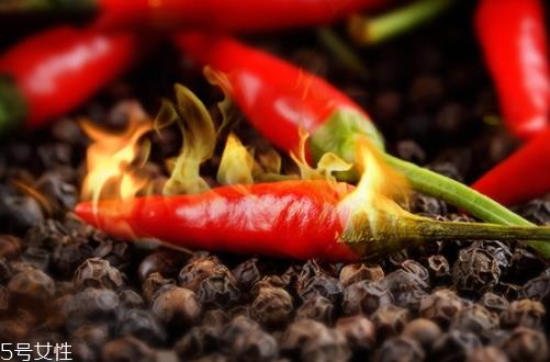 阿宽重庆小面食用方法 和方便面一样吃 阿宽重庆小面食用方法 和方便面一样吃