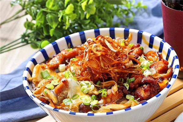 照烧鸡肉饭的做法 色泽诱人滋味万千 照烧鸡肉饭的做法 色泽诱人滋味万千