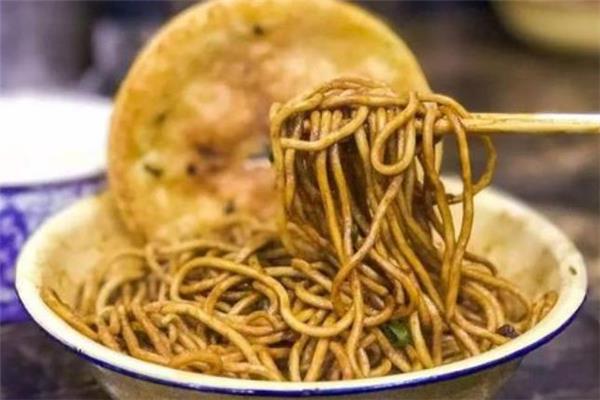 热干面吃多了会怎么样 热干面用什么温度的水煮 热干面吃多了会怎么样 热干面用什么温度的水煮