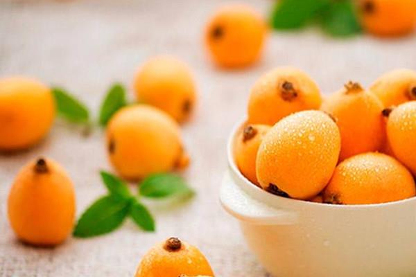 枇杷能用来泡酒吗 枇杷泡酒怎么泡 枇杷能用来泡酒吗 枇杷泡酒怎么泡