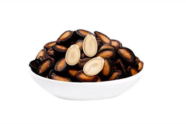 西瓜子怎么做出来的 西瓜子是炒的还是煮的 西瓜子怎么做出来的 西瓜子是炒的还是煮的