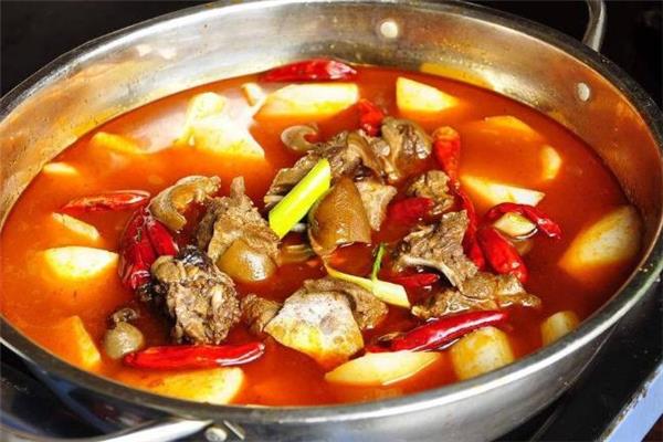 狗肉什么季节吃最好 狗肉适合什么季节吃 狗肉什么季节吃最好 狗肉适合什么季节吃