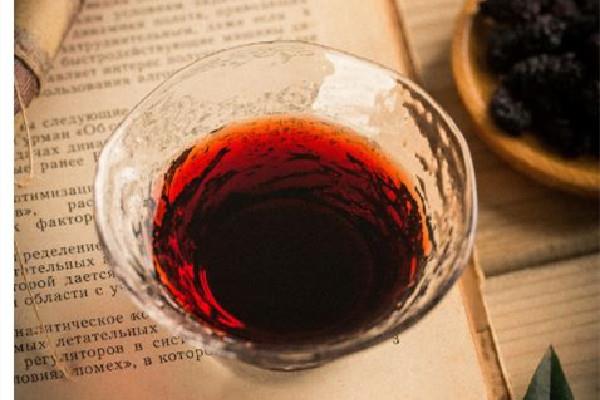 桑葚酒一次喝多少为宜 桑葚酒会醉吗 桑葚酒一次喝多少为宜 桑葚酒会醉吗