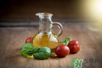 核桃油可以生吃吗?核桃油生吃好吗