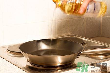 核桃油可以生吃吗?核桃油生吃好吗 核桃油可以生吃吗?核桃油生吃好吗