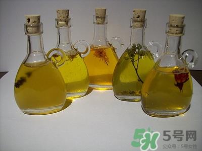 核桃油可以生吃吗?核桃油生吃好吗 核桃油可以生吃吗?核桃油生吃好吗