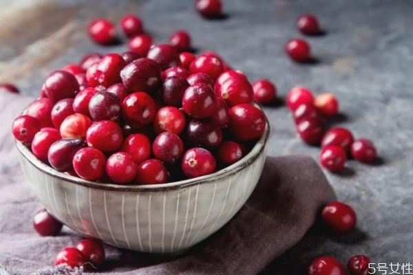 孕妇可以吃蔓越莓吗 孕妇吃蔓越莓有什么注意的吗