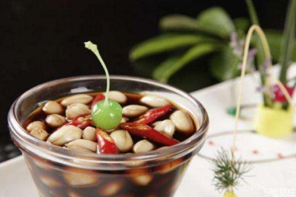 醋主要成分是什么呢 醋有什么营养价值呢 醋主要成分是什么呢 醋有什么营养价值呢