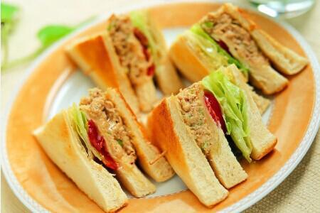 吐司面包的吃法!制作4种新滋味料理 吐司面包的吃法!制作4种新滋味料理