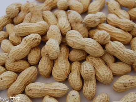 花生油是植物油吗 属于这个范畴 花生油是植物油吗 属于这个范畴