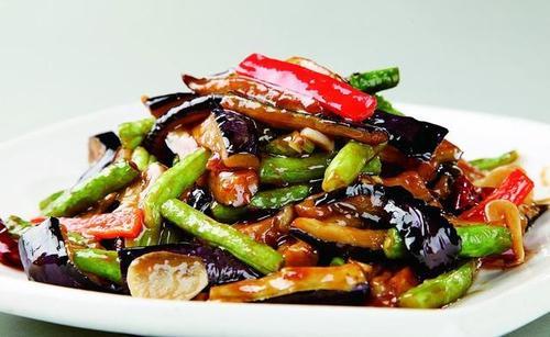 家常烧茄子怎么做好吃 家常烧茄子的做法 家常烧茄子怎么做好吃 家常烧茄子的做法