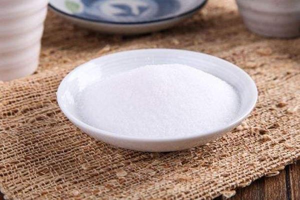 食盐吃多了有什么危害 食盐一天吃多少合适 食盐吃多了有什么危害 食盐一天吃多少合适