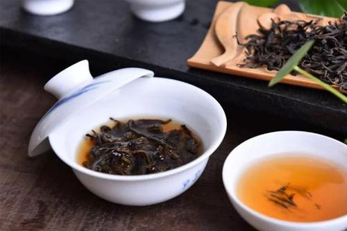 什么人适合喝安化黑茶 喝黑茶有哪些好处 什么人适合喝安化黑茶 喝黑茶有哪些好处