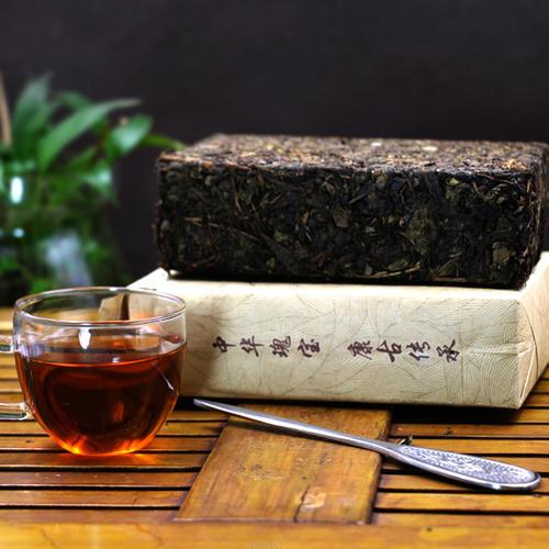 什么人适合喝安化黑茶 喝黑茶有哪些好处 什么人适合喝安化黑茶 喝黑茶有哪些好处