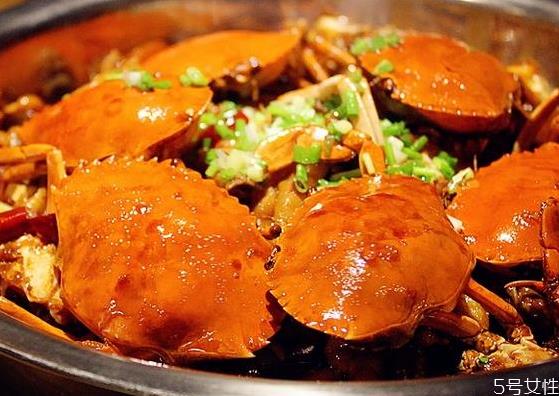 肉蟹煲怎么吃 肉蟹煲怎么做好吃 肉蟹煲怎么吃 肉蟹煲怎么做好吃