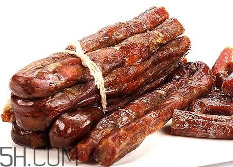 风干肠长毛还能吃吗 风干肠长毛了怎么处理 风干肠长毛还能吃吗 风干肠长毛了怎么处理