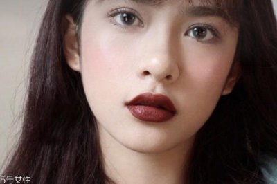 ​vnk悦慕圆管口红试色 一共5色真人上嘴图